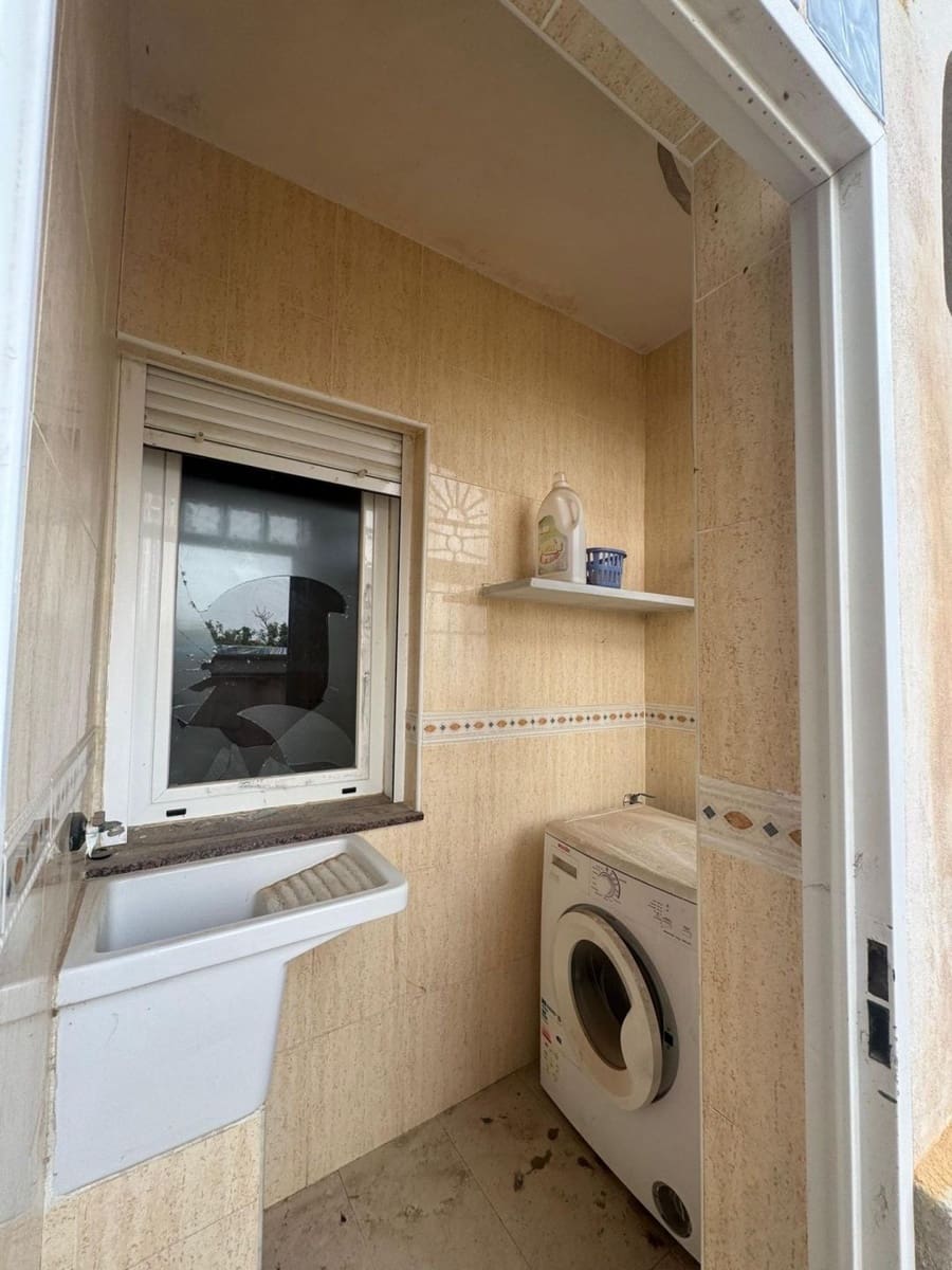 Chalet de 5 habitaciones en Orihuela en venta con piscina garaje - 189.000 € (Ref: 9690952)