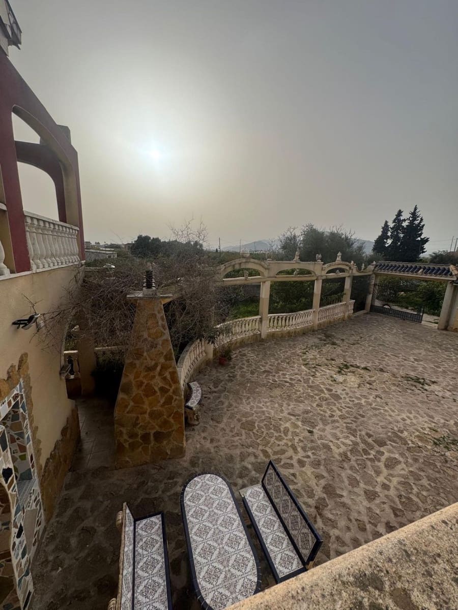 Chalet de 5 habitaciones en Orihuela en venta con piscina garaje - 189.000 € (Ref: 9690952)