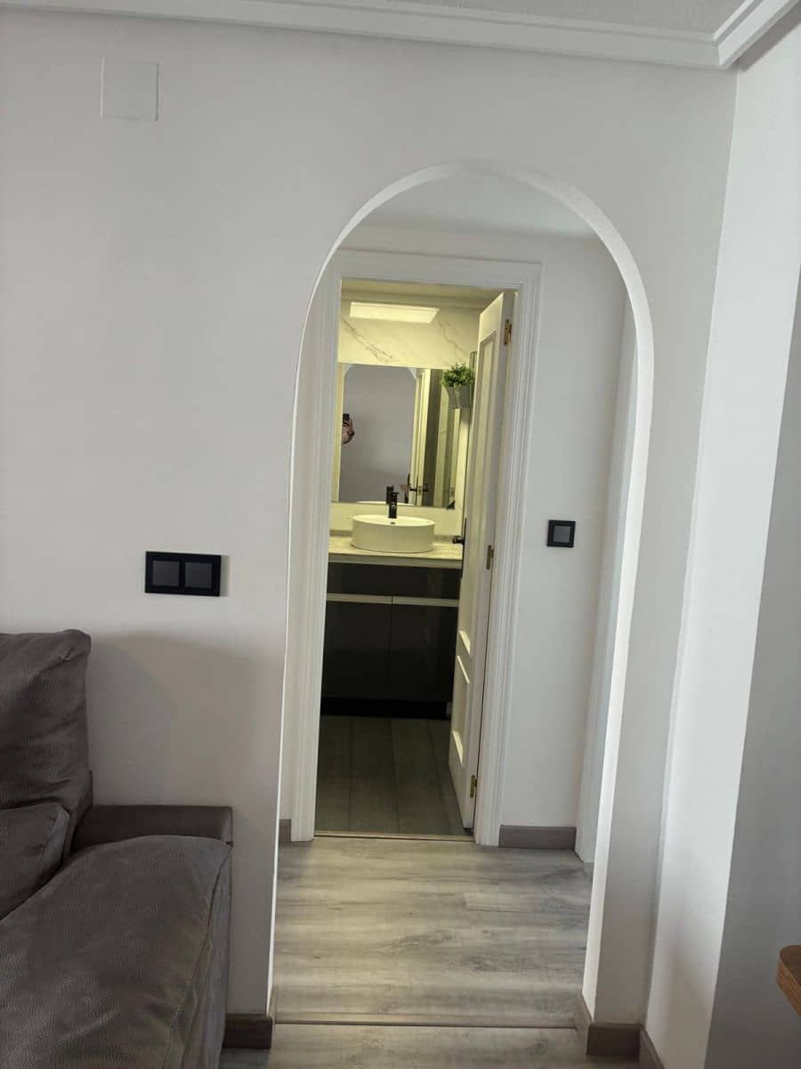 2 makuuhuone Huoneisto myytävänä paikassa Torrevieja - 169 000 € (Ref: 9695492)