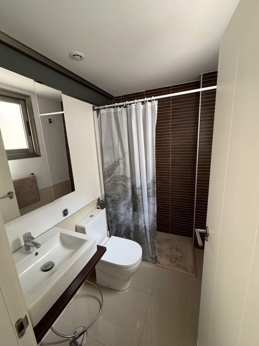 3 sypialnia Dom blizniak na sprzedaż w Punta Prima z basenem garażem - 379 000 € (Ref: 9695502)