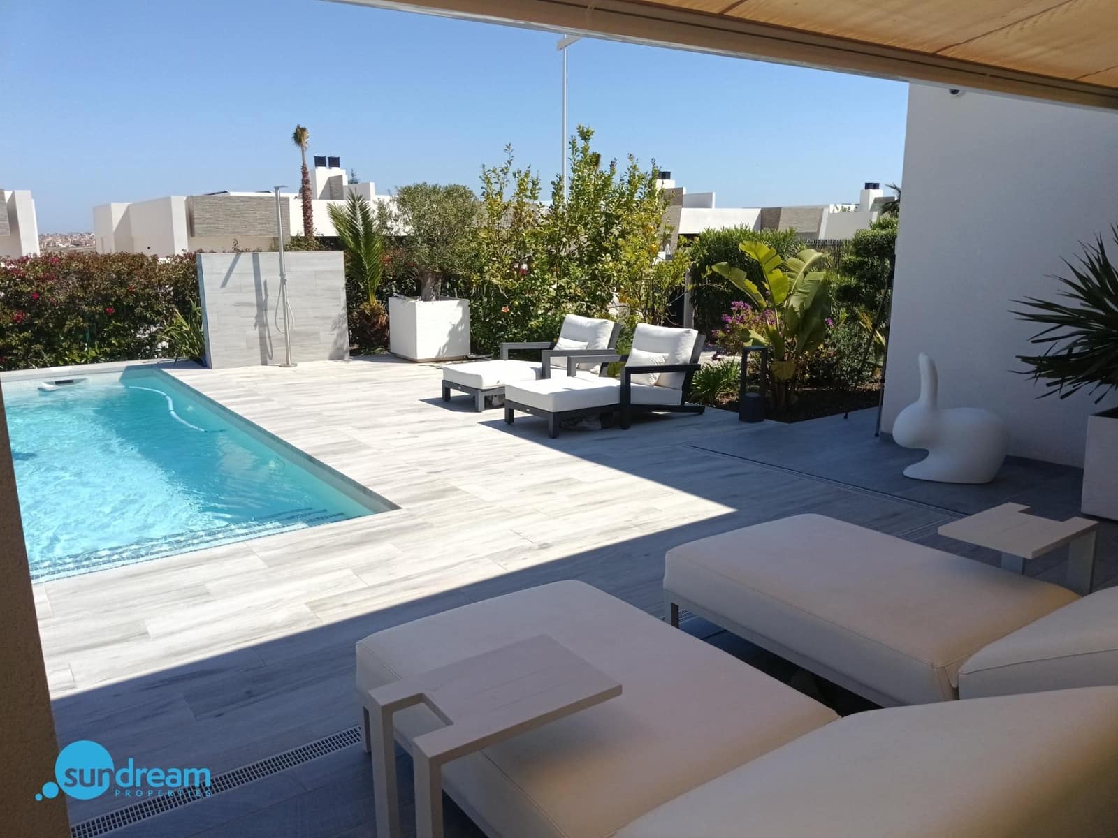 3 bedroom Villa for sale in Algorfa with pool - € 630,000 (Ref: 9720133)
