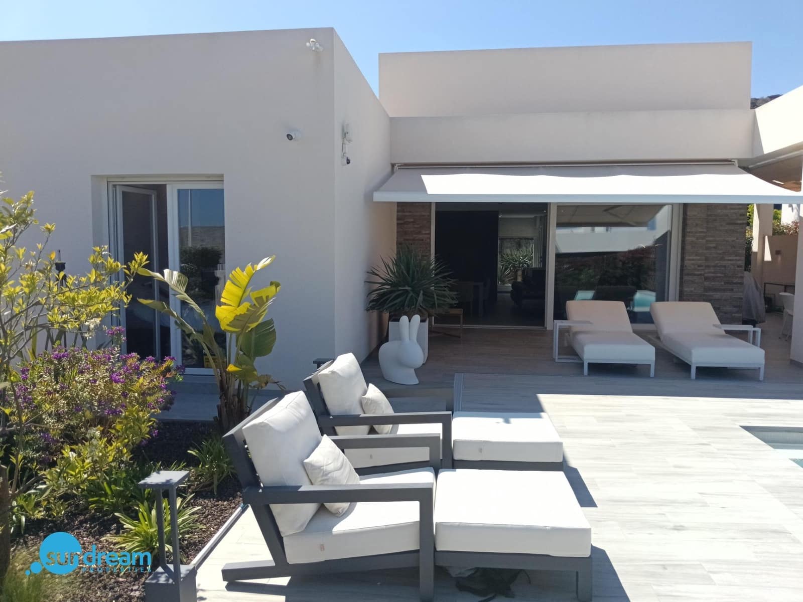 3 bedroom Villa for sale in Algorfa with pool - € 630,000 (Ref: 9720133)
