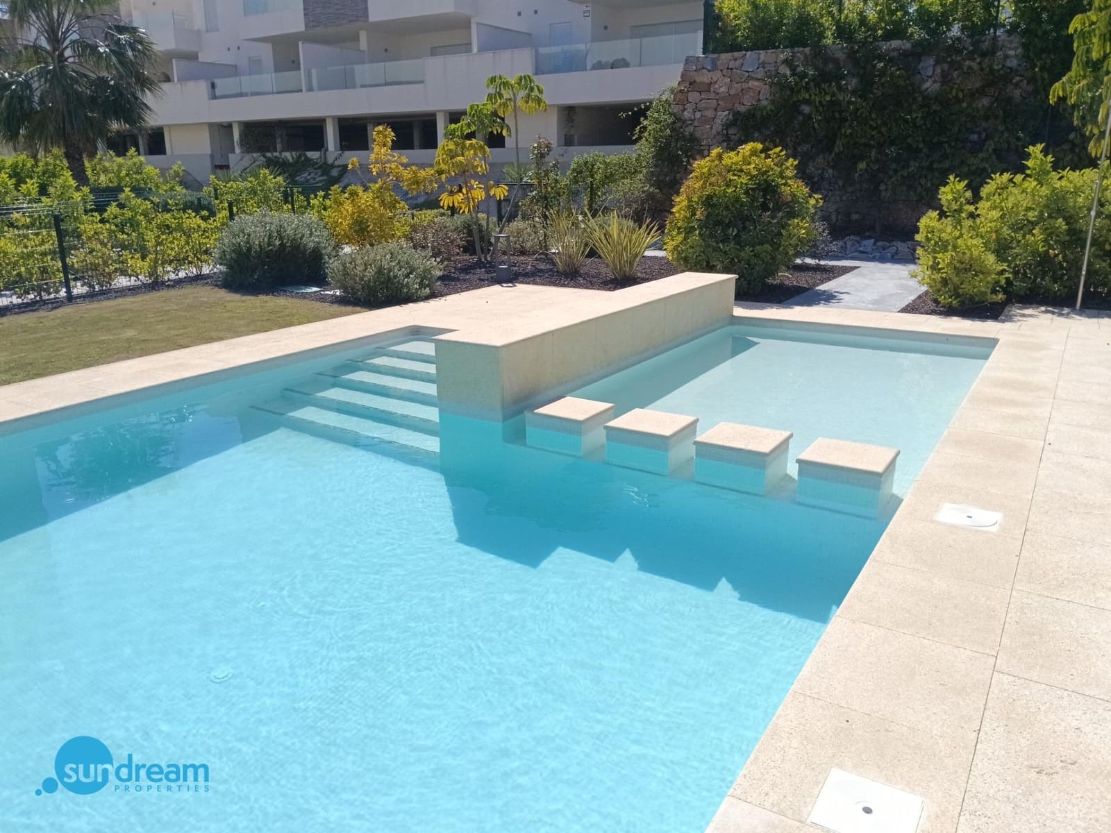 Chalet de 2 habitaciones en Algorfa en venta con piscina - 540.000 € (Ref: 9720133)