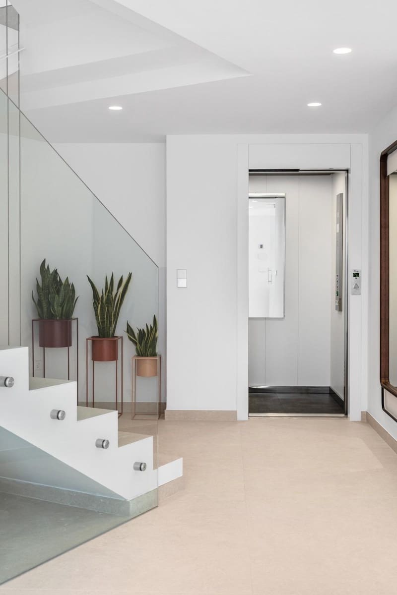 4 sypialnia Willa na sprzedaż w Altea z basenem garażem - 2 146 000 € (Ref: 9785981)