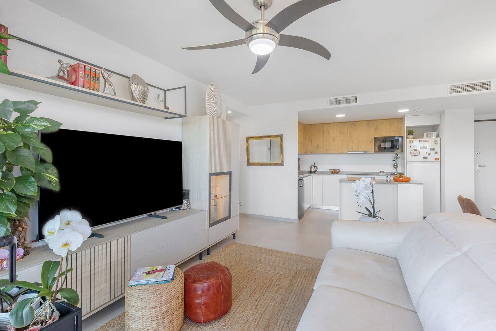 2 bedroom Apartment for sale in Punta Prima - € 519,000 (Ref: 9814388)