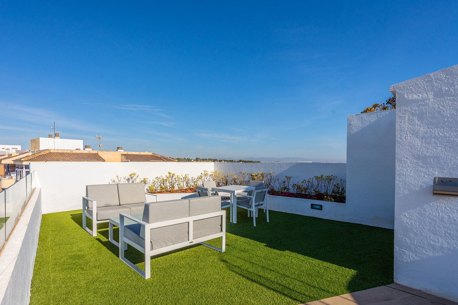 2 bedroom Apartment for sale in Punta Prima - € 519,000 (Ref: 9814388)