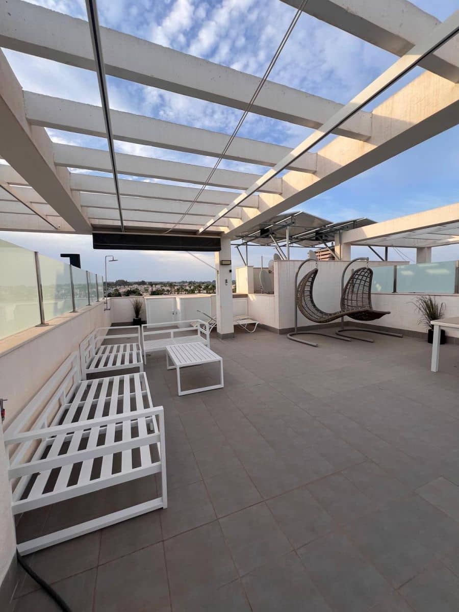 2 sovrum Takvåning till salu i El Raso med pool - 295 000 € (Ref: 9814392)