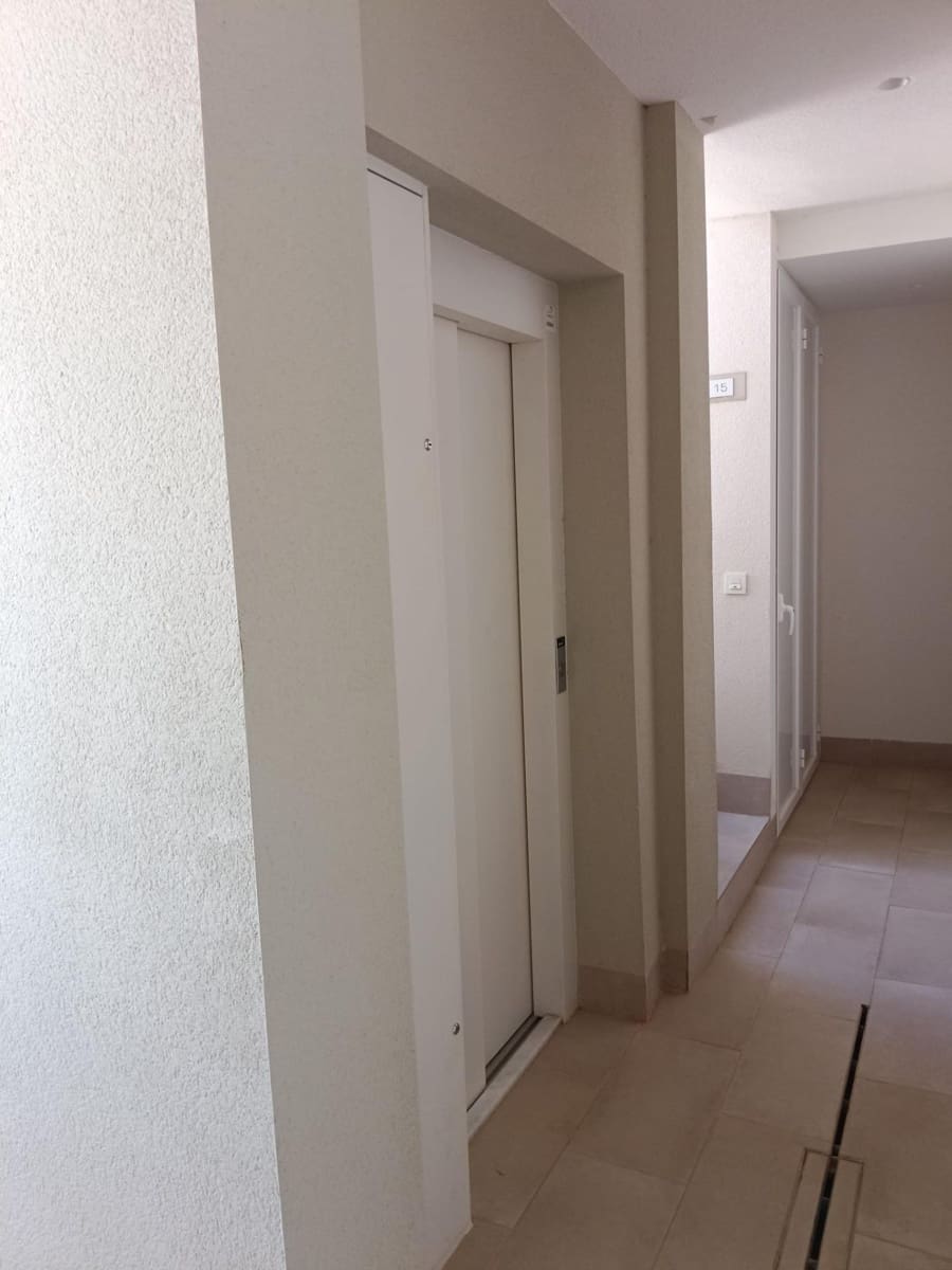 2 quarto Penthouse para venda em El Raso com piscina garagem - 449 000 € (Ref: 9836507)