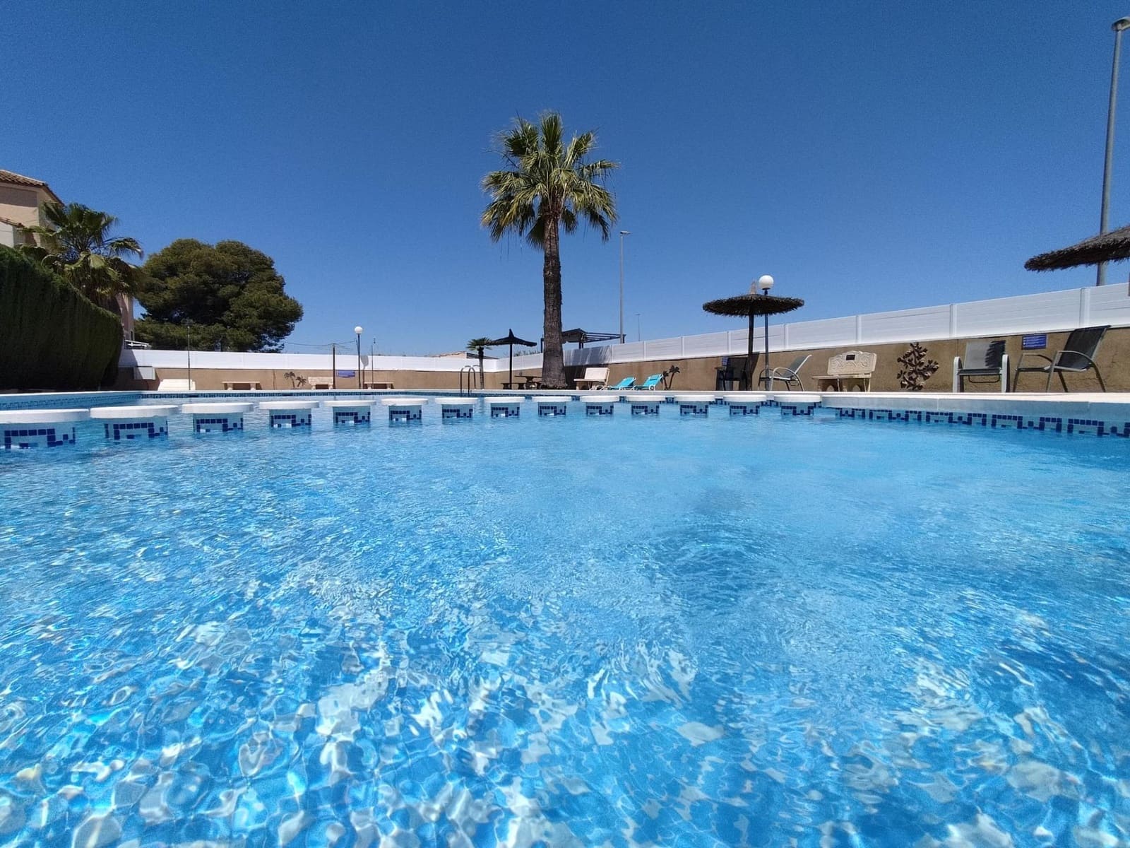 2 bedroom Villa for sale in Algorfa with pool - € 215,000 (Ref: 9868726)