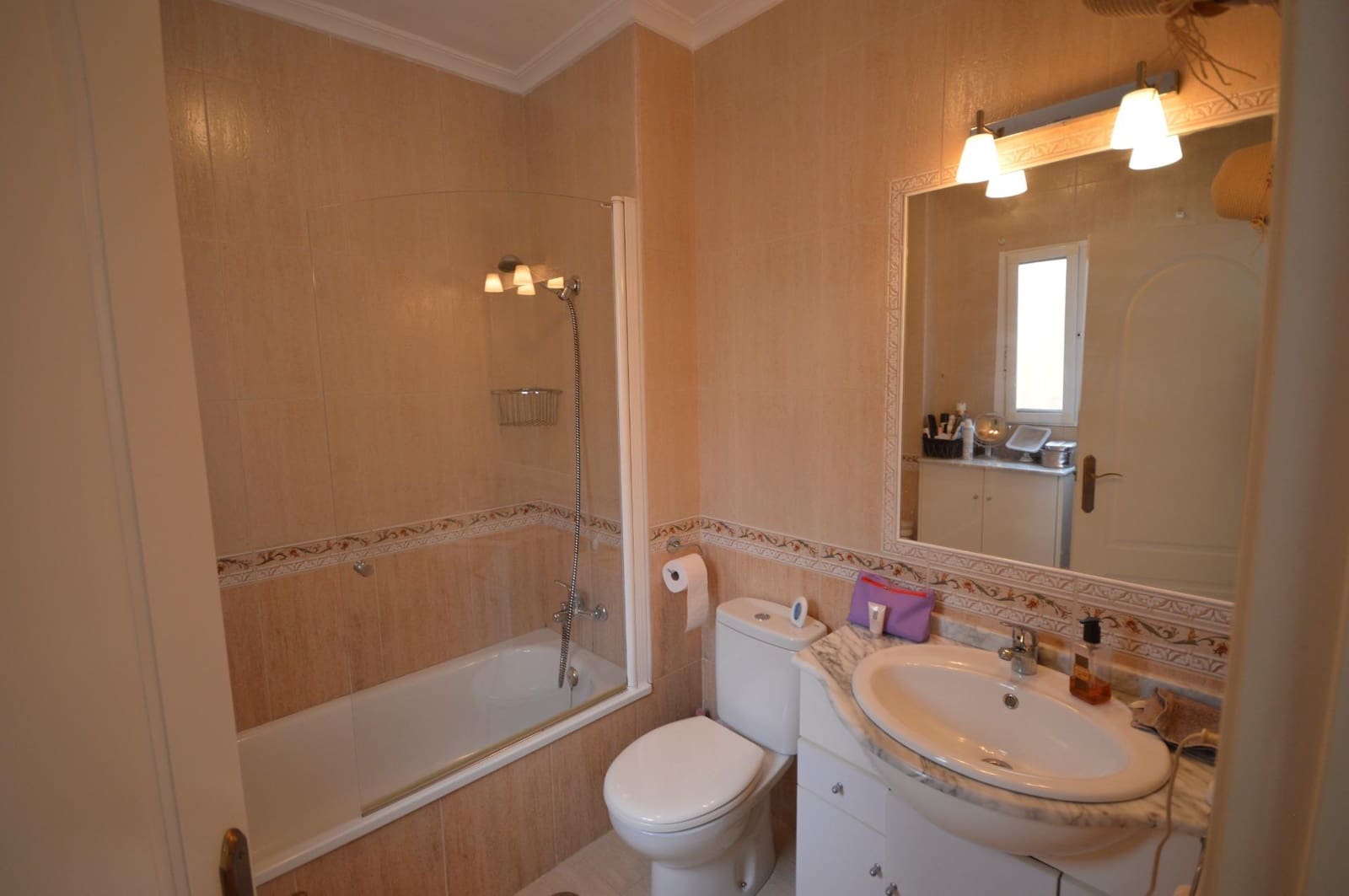 Chalet de 3 habitaciones en Los Montesinos en venta con piscina - 279.000 € (Ref: 9884954)