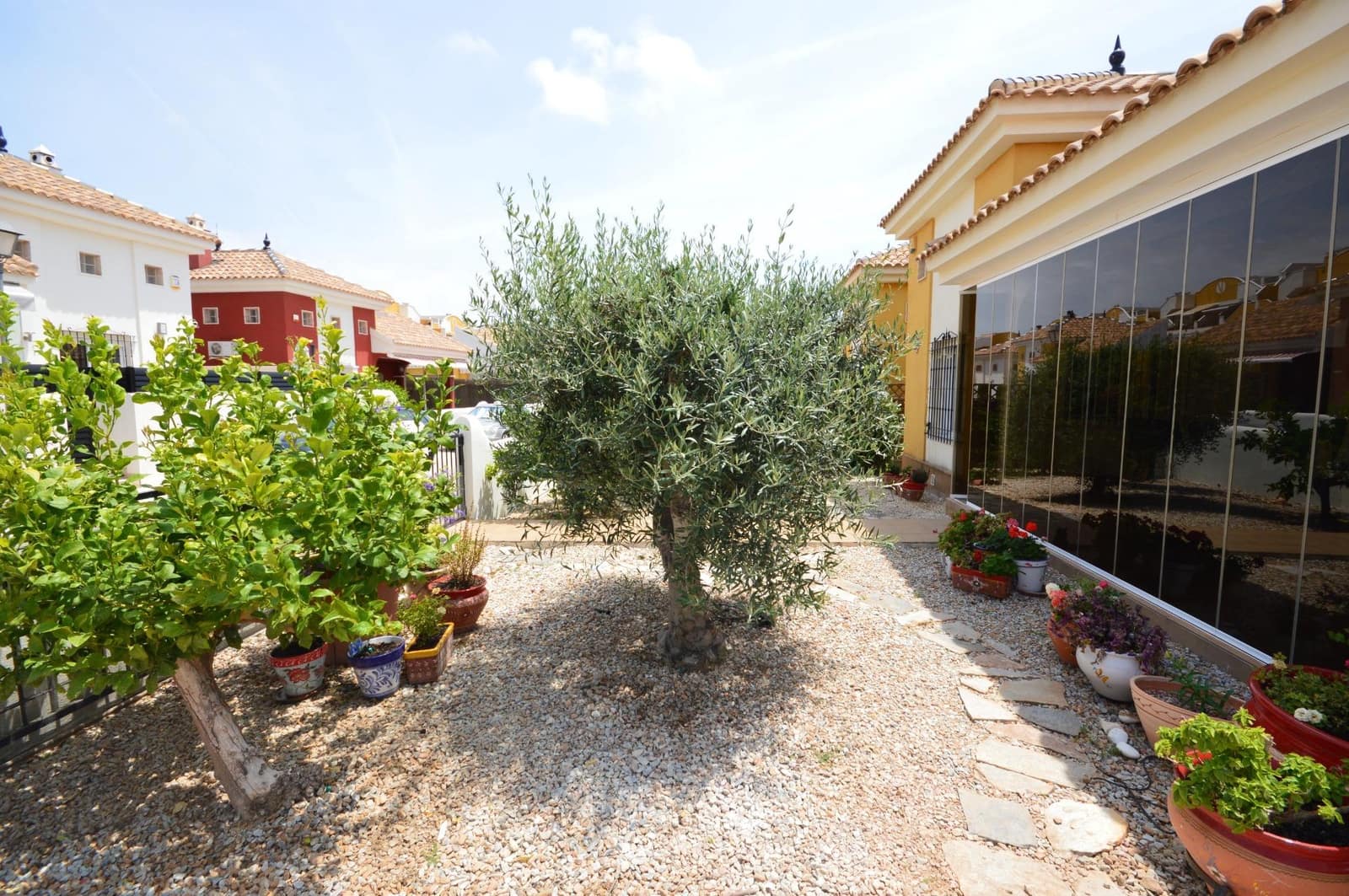 Chalet de 3 habitaciones en Los Montesinos en venta con piscina - 279.000 € (Ref: 9884954)