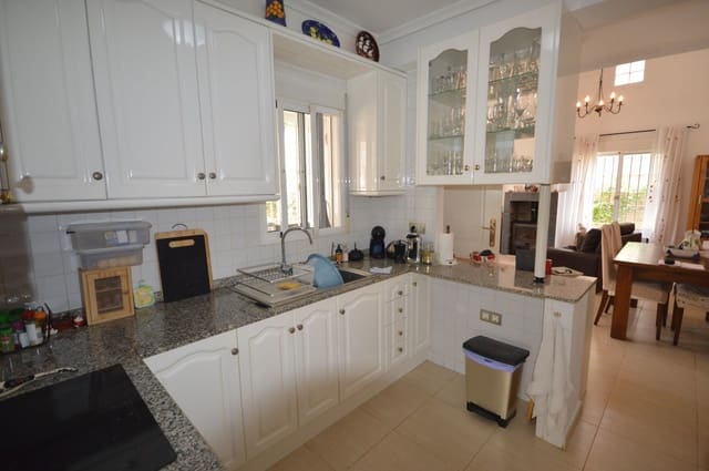 3 sovrum Villa till salu i Los Montesinos med pool - 279 000 € (Ref: 9884954)