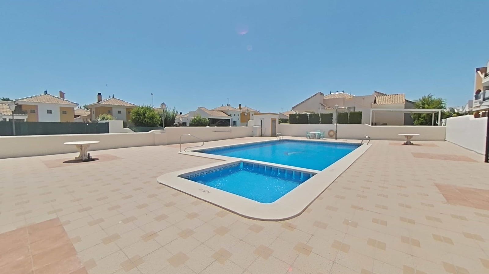 Chalet de 3 habitaciones en Los Montesinos en venta con piscina - 289.000 € (Ref: 9892516)