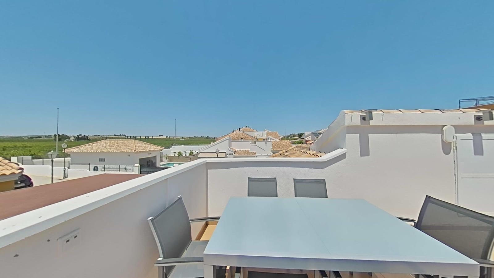 Chalet de 3 habitaciones en Los Montesinos en venta con piscina - 289.000 € (Ref: 9892516)