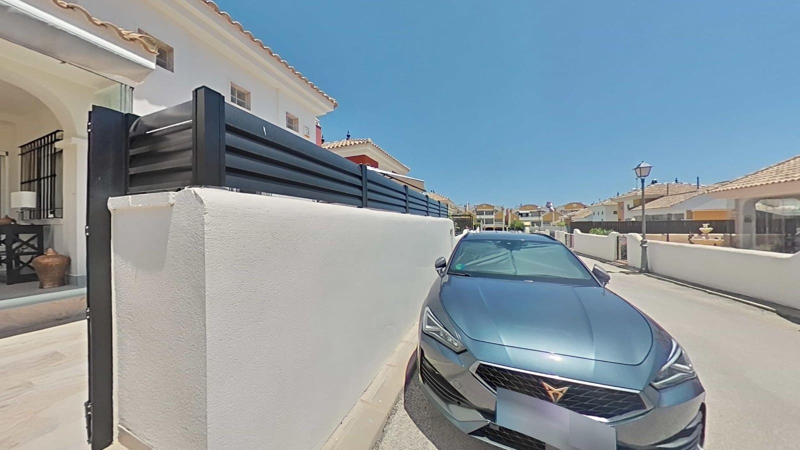 Chalet de 3 habitaciones en Los Montesinos en venta con piscina - 289.000 € (Ref: 9892516)