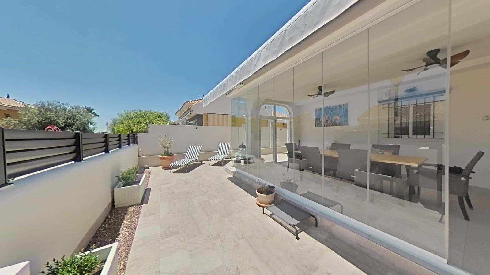Chalet de 3 habitaciones en Los Montesinos en venta con piscina - 289.000 € (Ref: 9892516)
