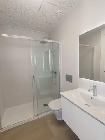 1 slaapkamer Penthouse te koop in Playa de los Locos, Torrevieja met zwembad - € 399.000 (Ref: 9929517)