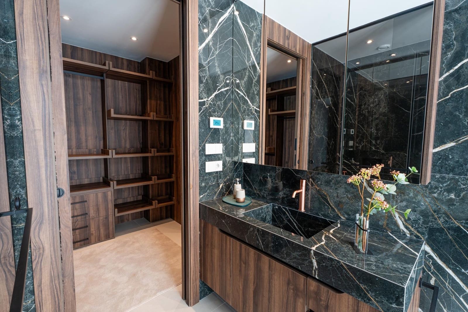 3 sypialnia Willa na sprzedaż w Algorfa z basenem garażem - 1 600 000 € (Ref: 9954354)