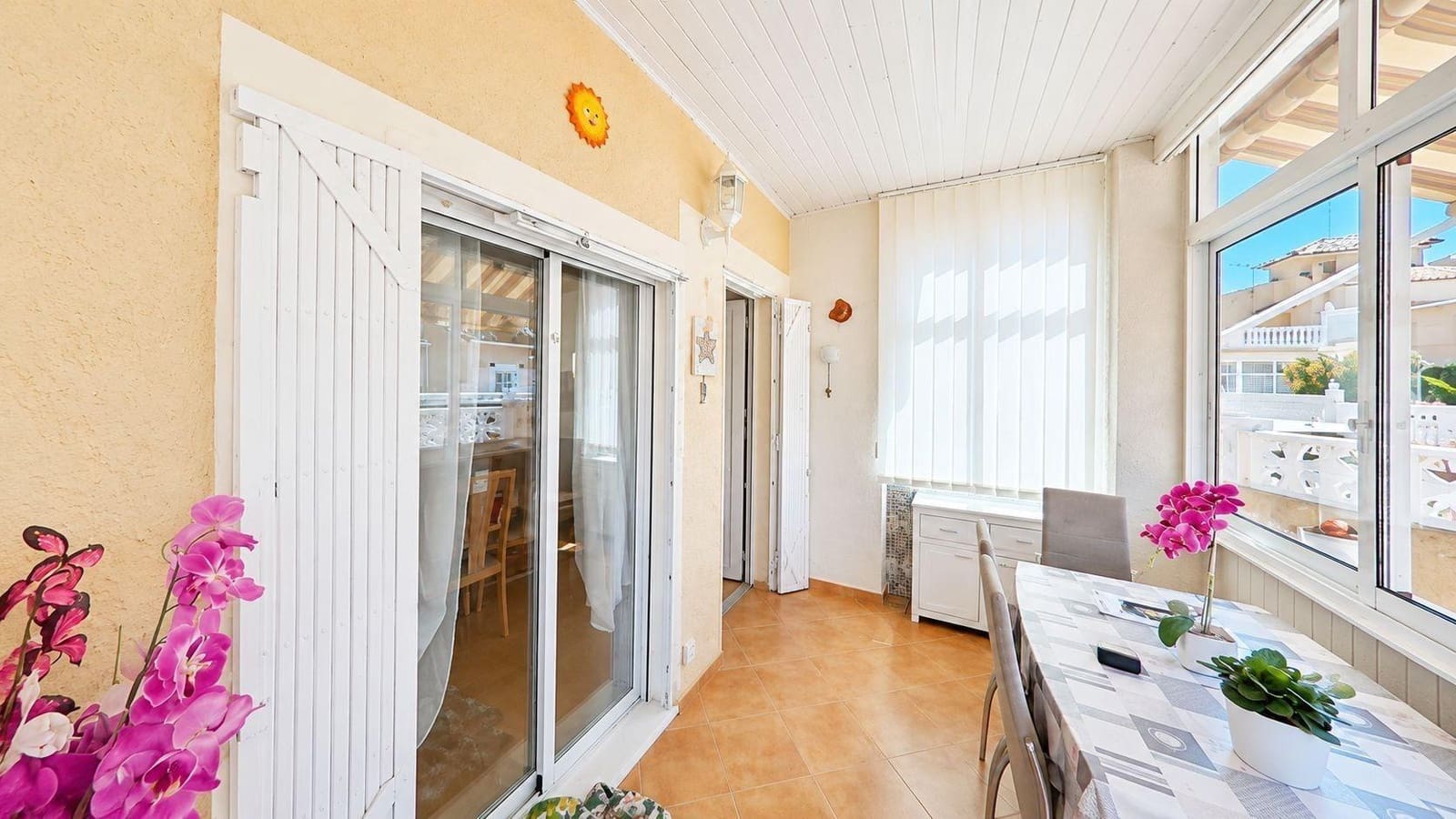 2 bedroom Terraced Villa for sale in Algorfa with pool - € 215,000 (Ref: 9958103)