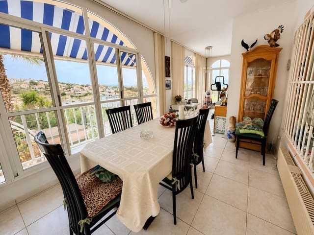 Chalet de 4 habitaciones en Rojales en venta con garaje - 399.900 € (Ref: 9959935)