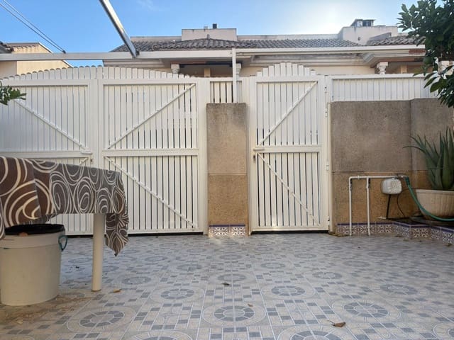 3 chambre Villa/Maison Semi-Mitoyenne à vendre à Lo Pagan, San Pedro del Pinatar avec garage - 190 000 € (Ref: 10157276)