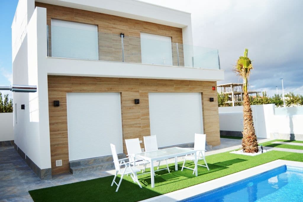 3 bedroom Villa for sale in San Pedro del Pinatar with pool garage - € 375,000 (Ref: 3287176)