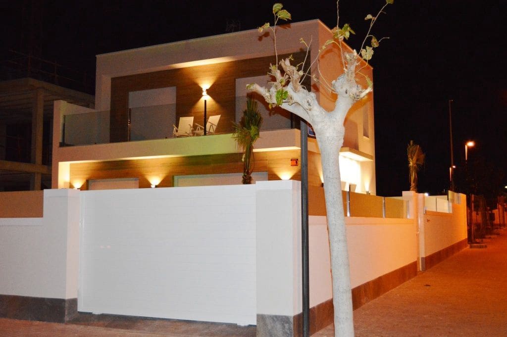 3 bedroom Villa for sale in San Pedro del Pinatar with pool garage - € 375,000 (Ref: 3287176)