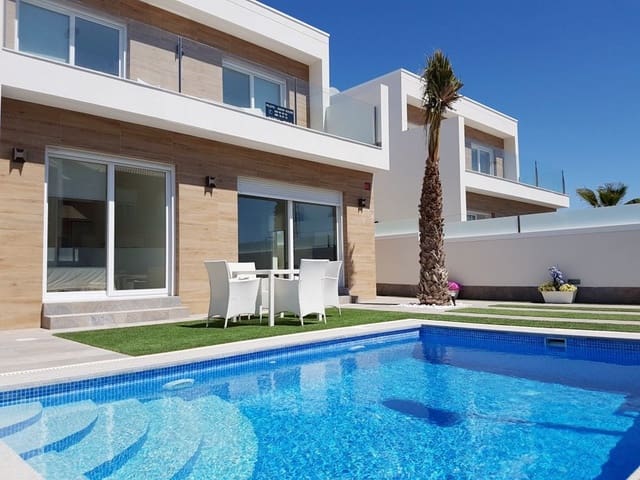 3 Zimmer Villa zu verkaufen in San Pedro del Pinatar mit Pool Garage - 375.000 € (Ref: 3287176)
