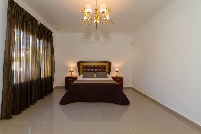 4 soverom Villa til salgs i Cabo Roig med svømmebasseng garasje - € 2 450 000 (Ref: 3287479)