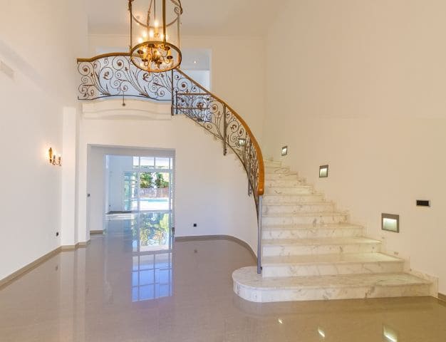 4 soverom Villa til salgs i Cabo Roig, Orihuela med svømmebasseng garasje - € 2 450 000 (Ref: 3287479)