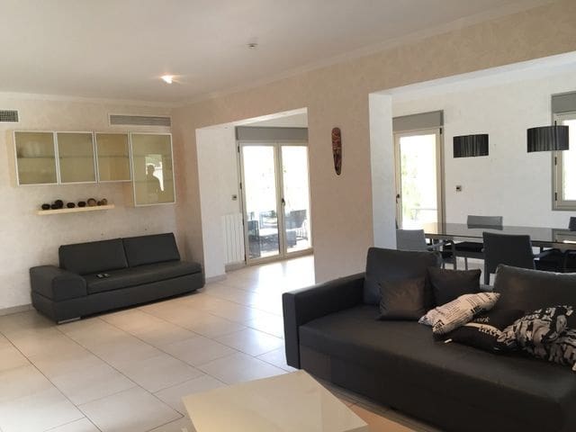 4 slaapkamer Villa te koop in Cabo Roig met zwembad garage - € 1.090.000 (Ref: 3287509)