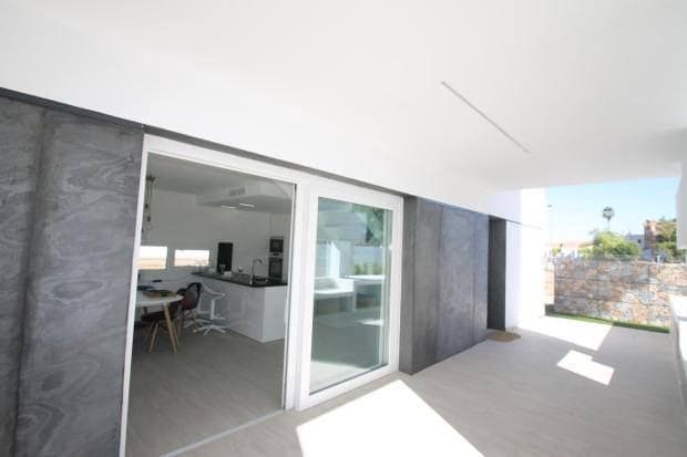 3 soveværelse Villa til salg i La Ribera med swimmingpool garage - € 432.000 (Ref: 4363062)