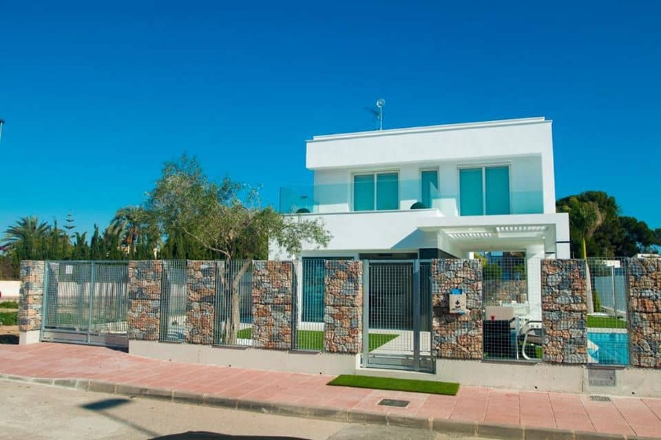 3 soveværelse Villa til salg i La Ribera med swimmingpool garage - € 432.000 (Ref: 4363062)