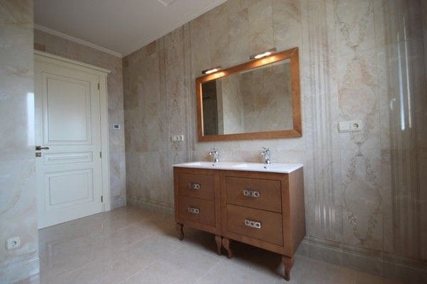 6 bedroom Villa for sale in Cabo Roig with pool garage - € 1,750,000 (Ref: 4363090)