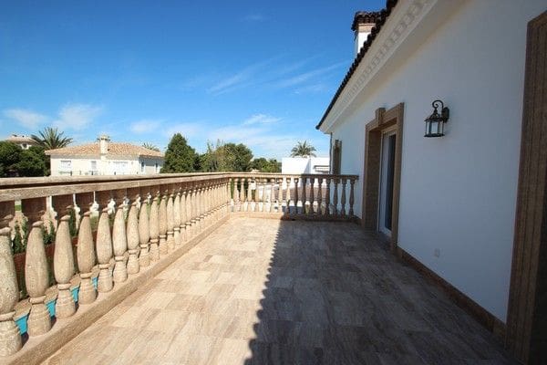 6 Zimmer Villa zu verkaufen in Cabo Roig, Orihuela mit Pool Garage - 1.750.000 € (Ref: 4363090)