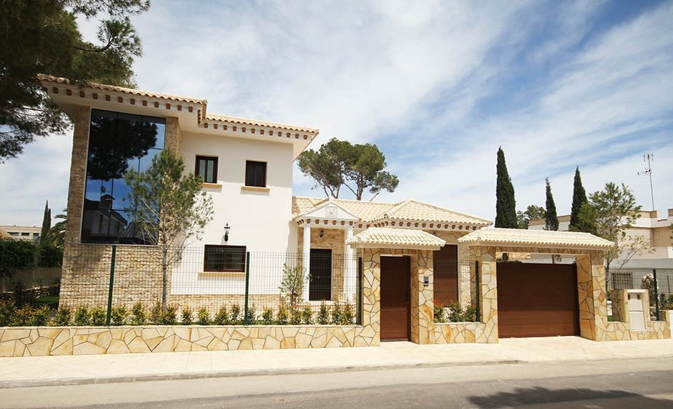 3 bedroom Villa for sale in Dehesa de Campoamor - € 975,000 (Ref: 4363117)