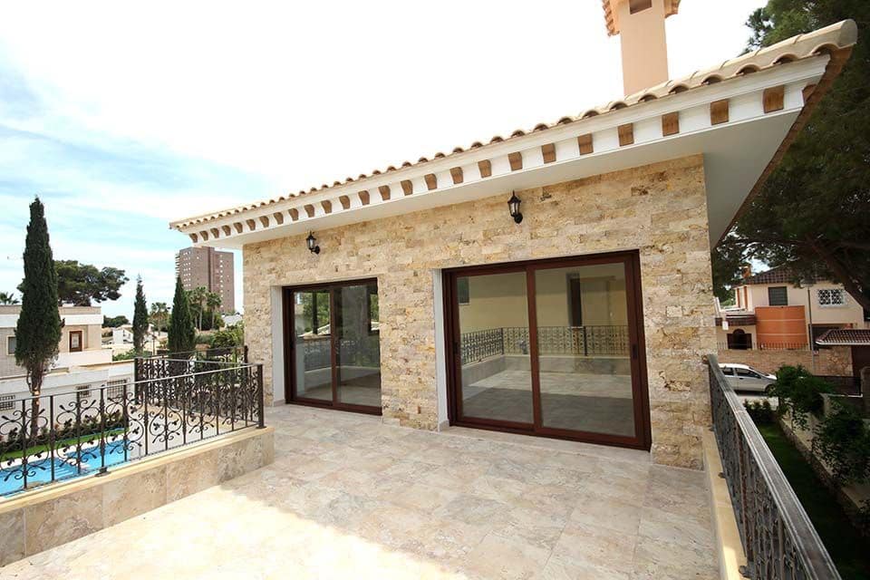 3 bedroom Villa for sale in Dehesa de Campoamor - € 975,000 (Ref: 4363117)