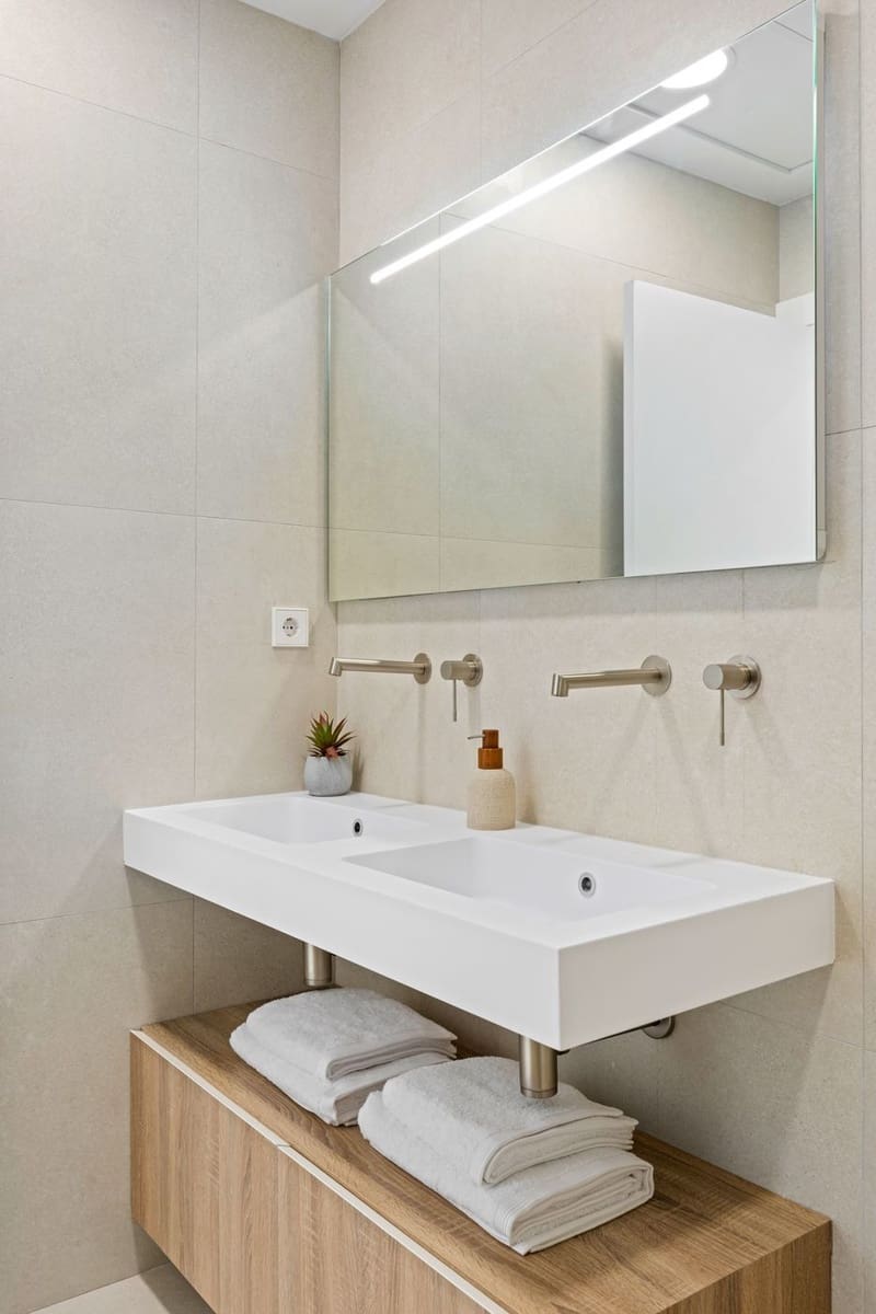 Chalet de 3 habitaciones en Los Alcázares en venta con piscina - 489.900 € (Ref: 7879192)