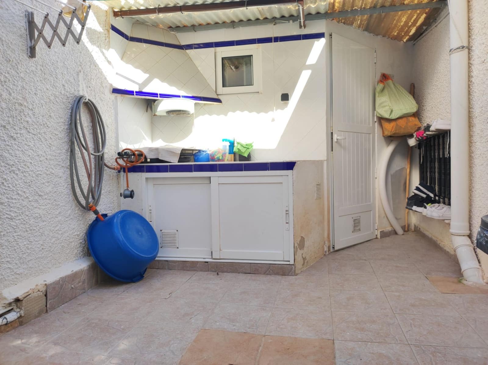 5 bedroom Villa for sale in San Pedro del Pinatar with pool - € 215,000 (Ref: 7898282)