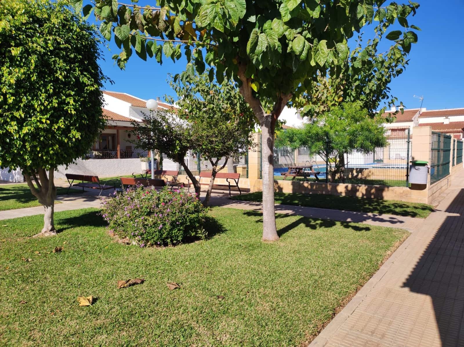 5 bedroom Villa for sale in San Pedro del Pinatar with pool - € 215,000 (Ref: 7898282)