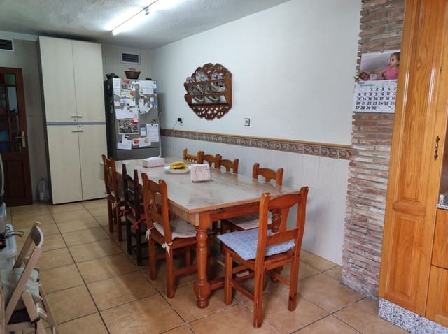 5 Zimmer Villa zu verkaufen in San Pedro del Pinatar mit Pool - 215.000 € (Ref: 7898282)