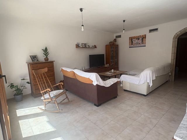 5 Zimmer Villa zu verkaufen in San Pedro del Pinatar mit Pool - 215.000 € (Ref: 7898282)
