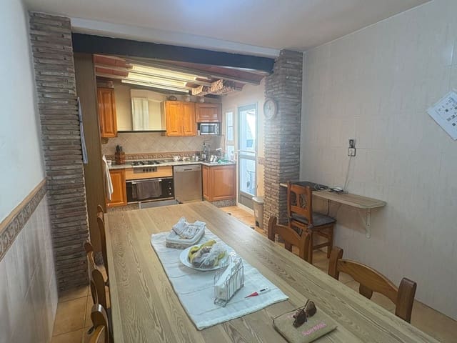 5 Zimmer Villa zu verkaufen in San Pedro del Pinatar mit Pool - 215.000 € (Ref: 7898282)