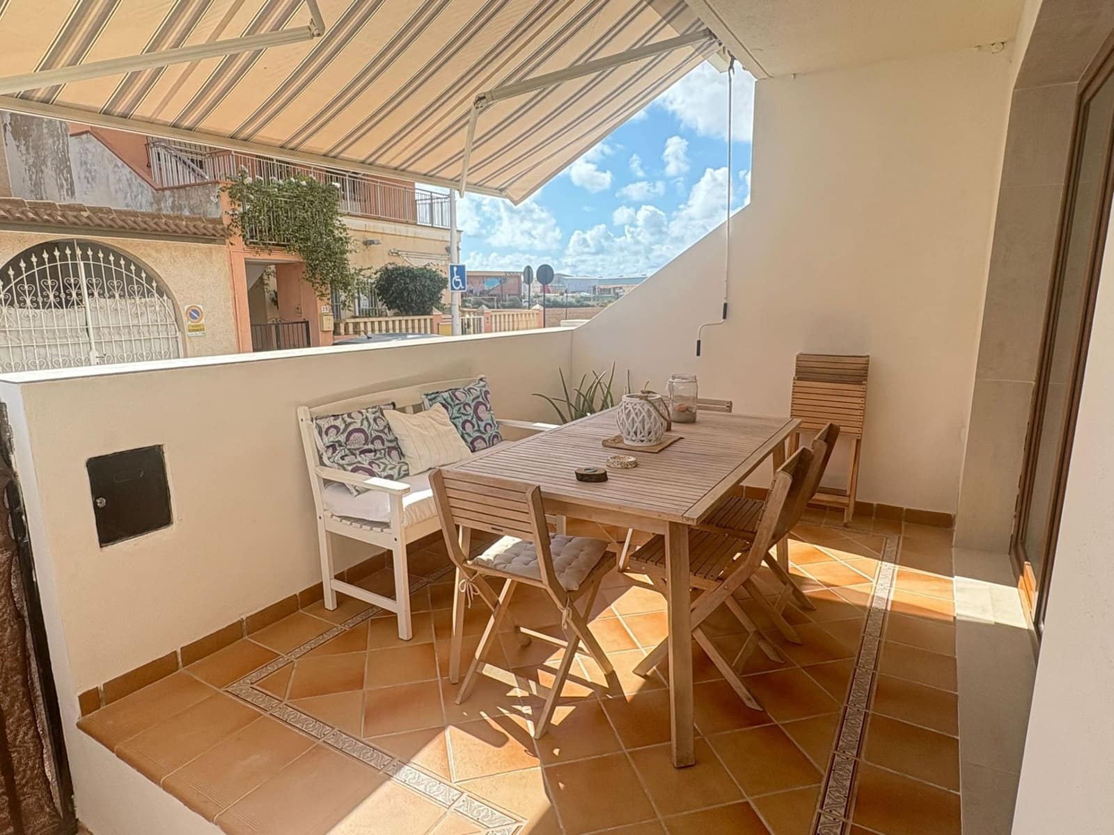 5 bedroom Villa for sale in San Pedro del Pinatar with pool - € 215,000 (Ref: 7898282)