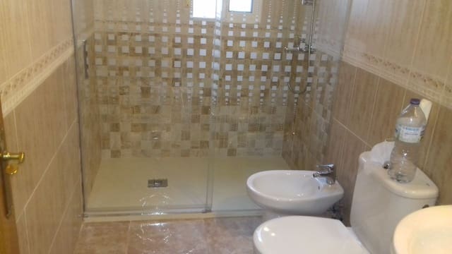 Ático de 3 habitaciones en Pilar de la Horadada ciudad, Pilar de la Horadada en alquiler con garaje - 720 € (Ref: 8008943)