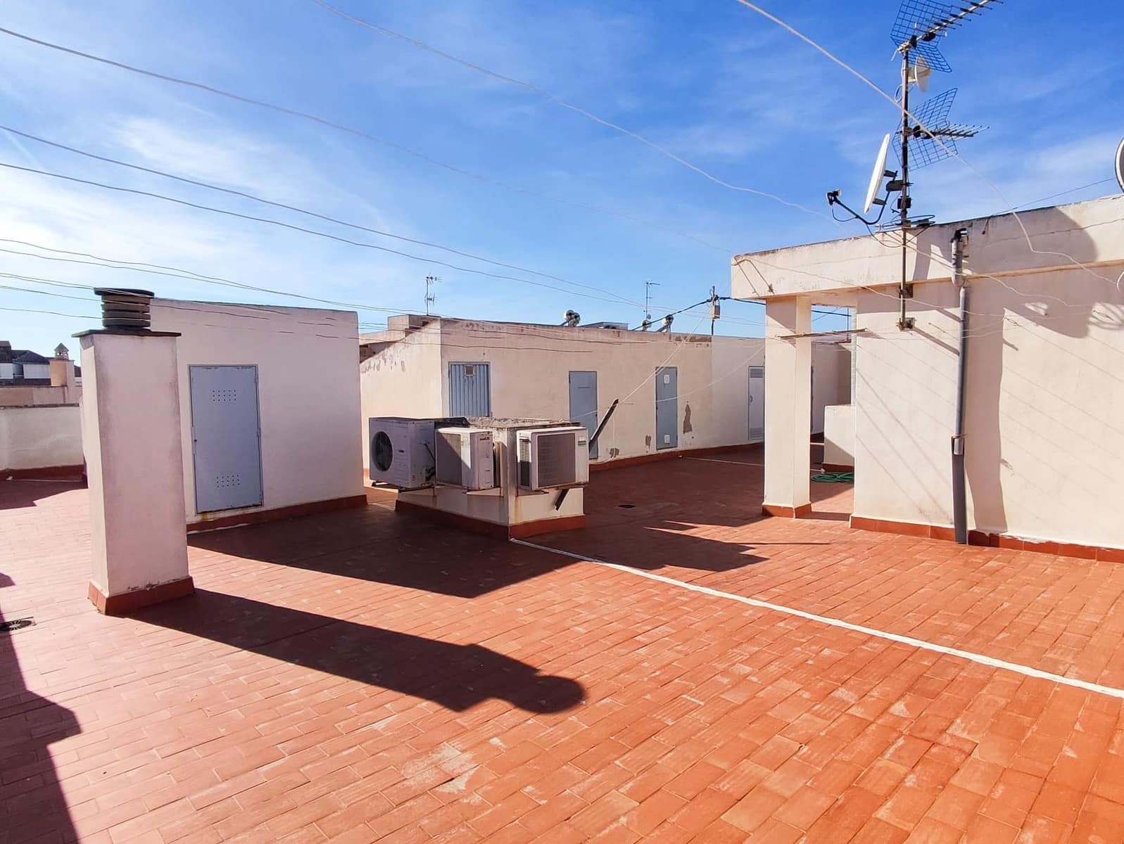 2 bedroom Flat for sale in Lo Pagan with garage - € 105,000 (Ref: 8053418)