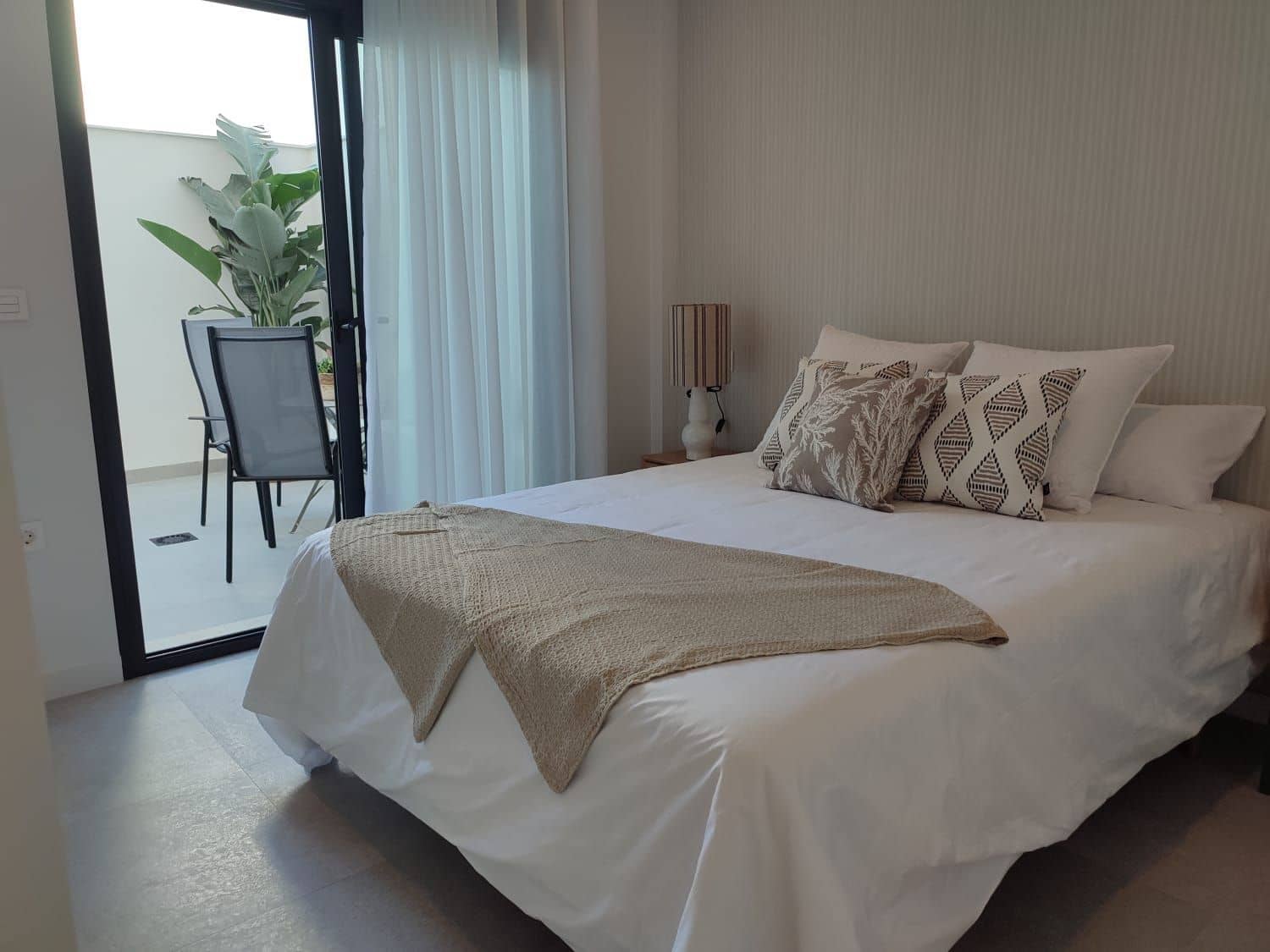 Bungalow de 2 habitaciones en Pilar de la Horadada en venta con piscina garaje - 234.900 € (Ref: 8420992)