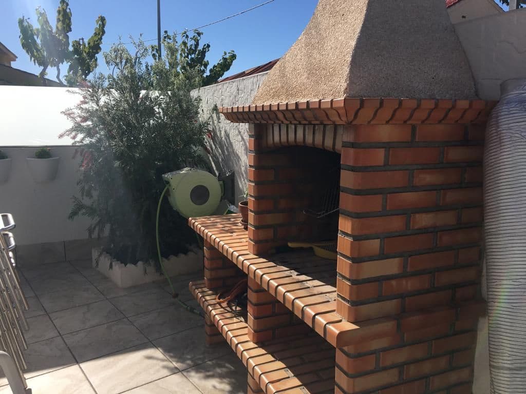 4 Zimmer Villa zu verkaufen in Torre de la Horadada mit Pool Garage - 598.000 € (Ref: 8703653)