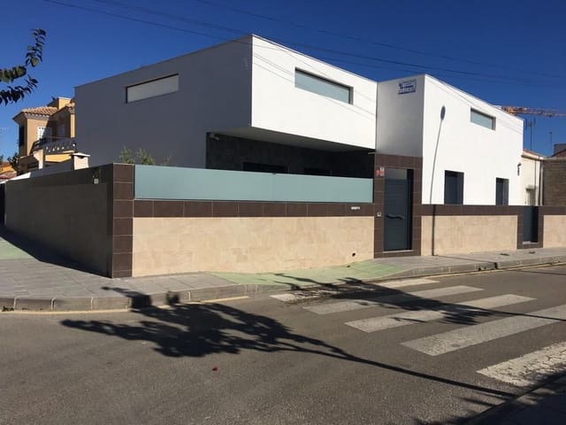 4 Zimmer Villa zu verkaufen in Torre de la Horadada, Pilar de la Horadada mit Pool Garage - 598.000 € (Ref: 8703653)