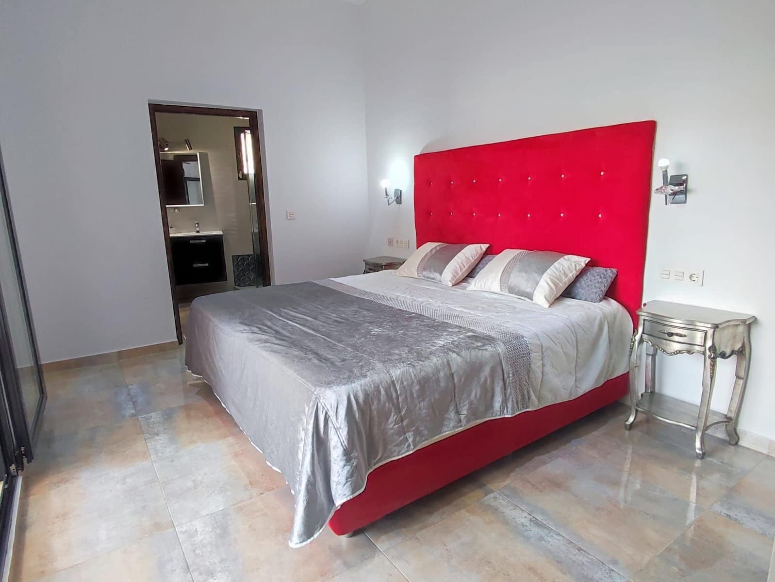 4 Zimmer Villa zu verkaufen in Torre de la Horadada mit Pool Garage - 598.000 € (Ref: 8703653)